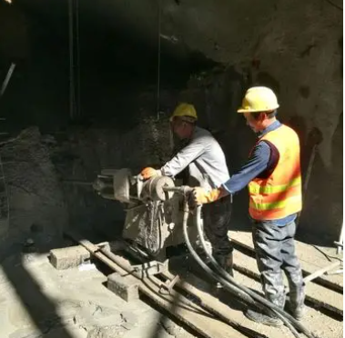 龙潭水下抗分散灌浆料特点 水下不分散注浆料介绍